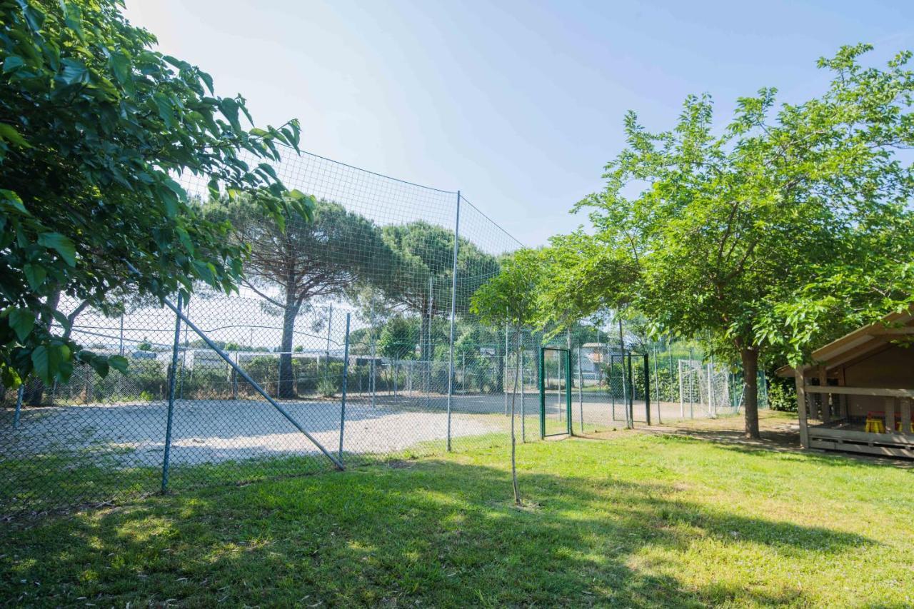 Camping Le Palme Marina Di Bibbona Exterior foto