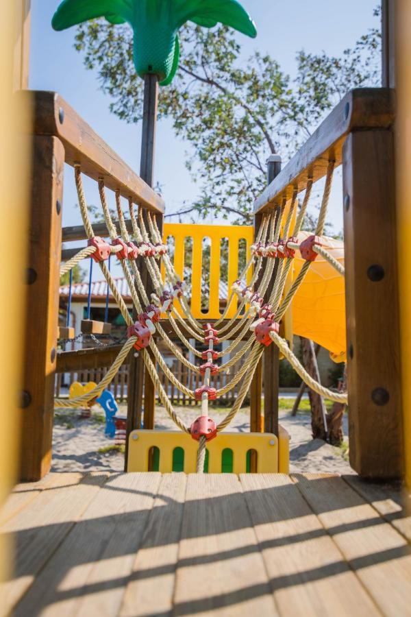Camping Le Palme Marina Di Bibbona Exterior foto